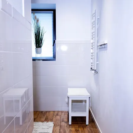 Semesterbostad Dom Na Mazurach Balia Z Jacuzzi Gora (Pisz)