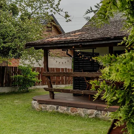 Dom Na Mazurach Balia Z Jacuzzi Semesterbostad Gora (Pisz)